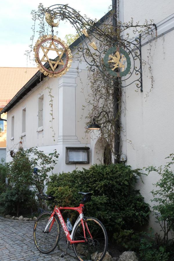 Zum Goldenen Lowen Hotel Kallmünz Екстериор снимка